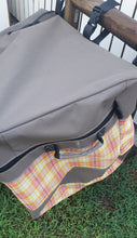 Saddle Pad Bag - Up to 10 pads